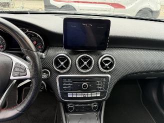 Mercedes A-klasse Automaat Panoramadak 180 Ambition picture 27