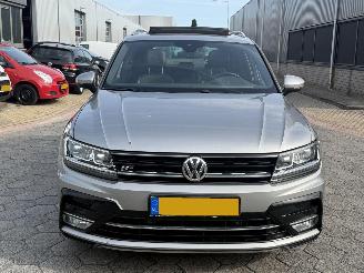 Volkswagen Tiguan 1.4 TSI R-LINE AUTOMAAT PANO ACT Connected Series picture 2