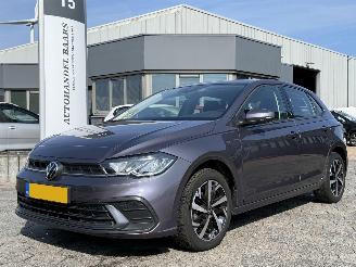 krockskadad bil auto Volkswagen Polo 1.0 TSI Life 2021/12