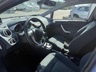 Ford Fiesta 1.4 Ghia AUTOMAAT picture 15