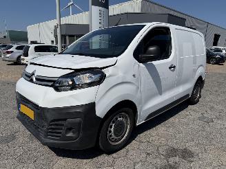 uszkodzony samochody ciężarowe Citroën Jumpy 1.6 BlueHDI 95 Club XS 2016/9