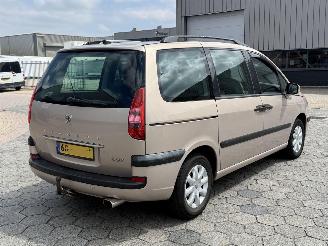 Peugeot 807 2.0 ST 7persoons picture 4