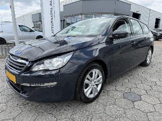 Voiture accidenté Peugeot 308 SW 1.2 PureTech Active 2015/6