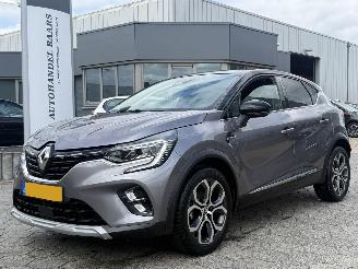 Schadeauto Renault Captur 1.3 TCe 140 Intens 2021/12