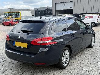 Peugeot 308 SW 1.2 PureTech Style picture 4