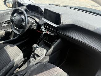 Peugeot 208 1.2 PureTech Active Pack picture 10