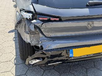 Peugeot 308 1.2 PureTech Allure picture 6