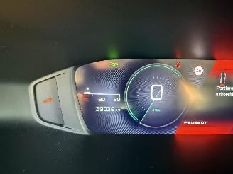 Peugeot 308 1.2 PureTech Allure picture 14