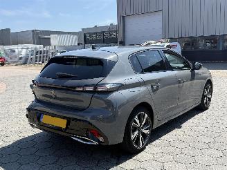 Peugeot 308 1.2 PureTech Allure picture 3