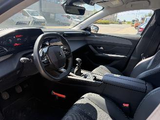 Peugeot 308 1.2 PureTech Allure picture 12