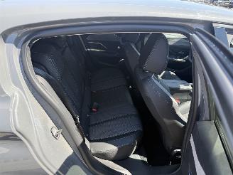 Peugeot 308 1.2 PureTech Allure picture 10