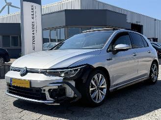 krockskadad bil auto Volkswagen Golf 1.5 TSI R-Line Business PANO AUTOMAAT 2021/1