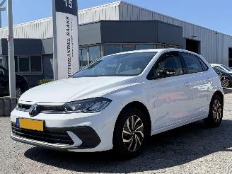 uszkodzony samochody osobowe Volkswagen Polo 1.0 TSI Life AUTOMAAT 2023/5