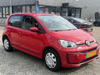 Volkswagen Up! 1.0 BMT move up! picture 3