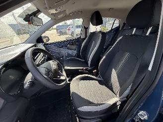 Hyundai I-10 1.0 Premium AUTOMAAT picture 12