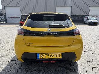 Peugeot 208 1.2 PureTech Active Pack picture 5