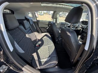 Peugeot 2008 1.2 PureTech Allure picture 11
