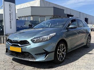 Schadeauto Kia Ceed Sportswagon 1.5 T-GDi ExecutiveLine 2023/1
