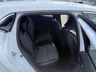 Renault Clio 1.6 E-Tech Hybrid 145 Techno AUTOMAAT picture 12