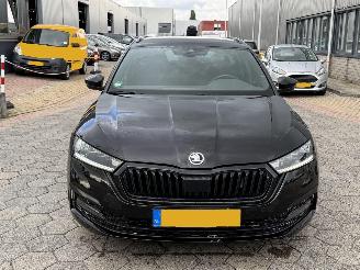 Skoda Octavia Combi 1.0 e-TSI Sport Business picture 2