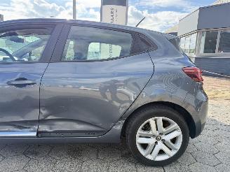 Renault Clio 1.0 TCe Zen picture 9