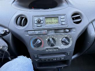 Toyota Yaris 1.3 VVT-i S-Line picture 16