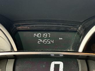 Renault Clio Estate 0.9 TCe Iconic picture 14