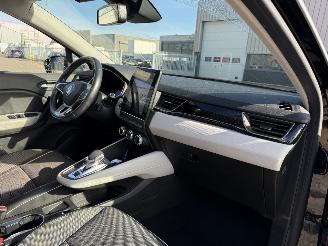 Renault Captur E-TECH PLUG-IN HYBRID picture 19