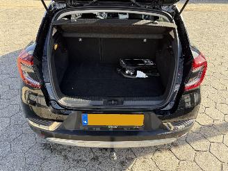 Renault Captur E-TECH PLUG-IN HYBRID picture 16