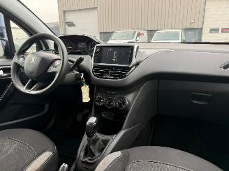Peugeot 208 1.2 PureTech Active picture 12