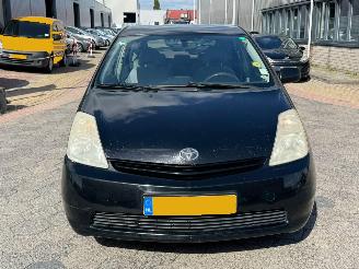 Toyota Prius 1.5 VVT-i picture 2