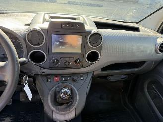 Peugeot Partner 120 1.6 BlueHDi 100 L1 Première picture 18