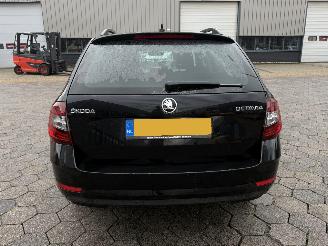 Skoda Octavia Combi 1.6 TDI Greentech Ambition picture 5