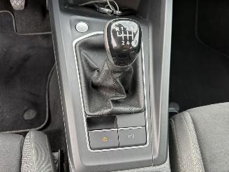 Volkswagen Golf 1.0 TSI Life picture 16