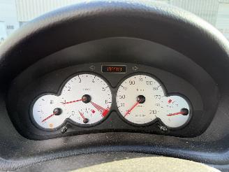 Peugeot 206 CC 1.6-16V picture 11