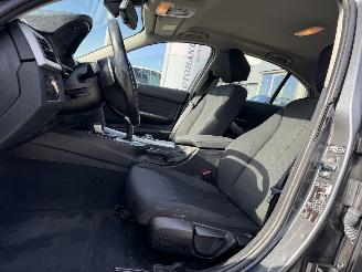 BMW 3-serie 320i High Executive picture 9