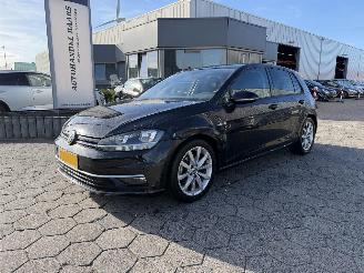 Vaurioauto  passenger cars Volkswagen Golf 1.5 TSI Highline 2019/7
