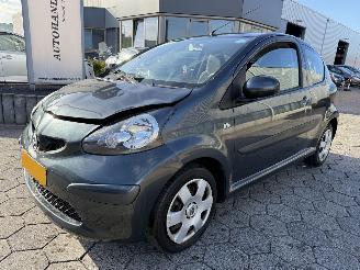 skadebil auto Toyota Aygo 1.0-12V + 2009/1