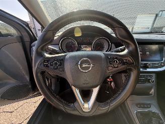 Opel Astra SPORTS TOURER+ picture 16
