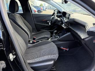 Peugeot 208 1.2 PureTech Active picture 9