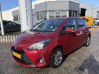 Vaurioauto  passenger cars Toyota Yaris 1.5 VVT-i Dynamic 2020/10