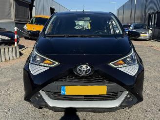 Toyota Aygo 1.0 VVT-i x-play picture 2