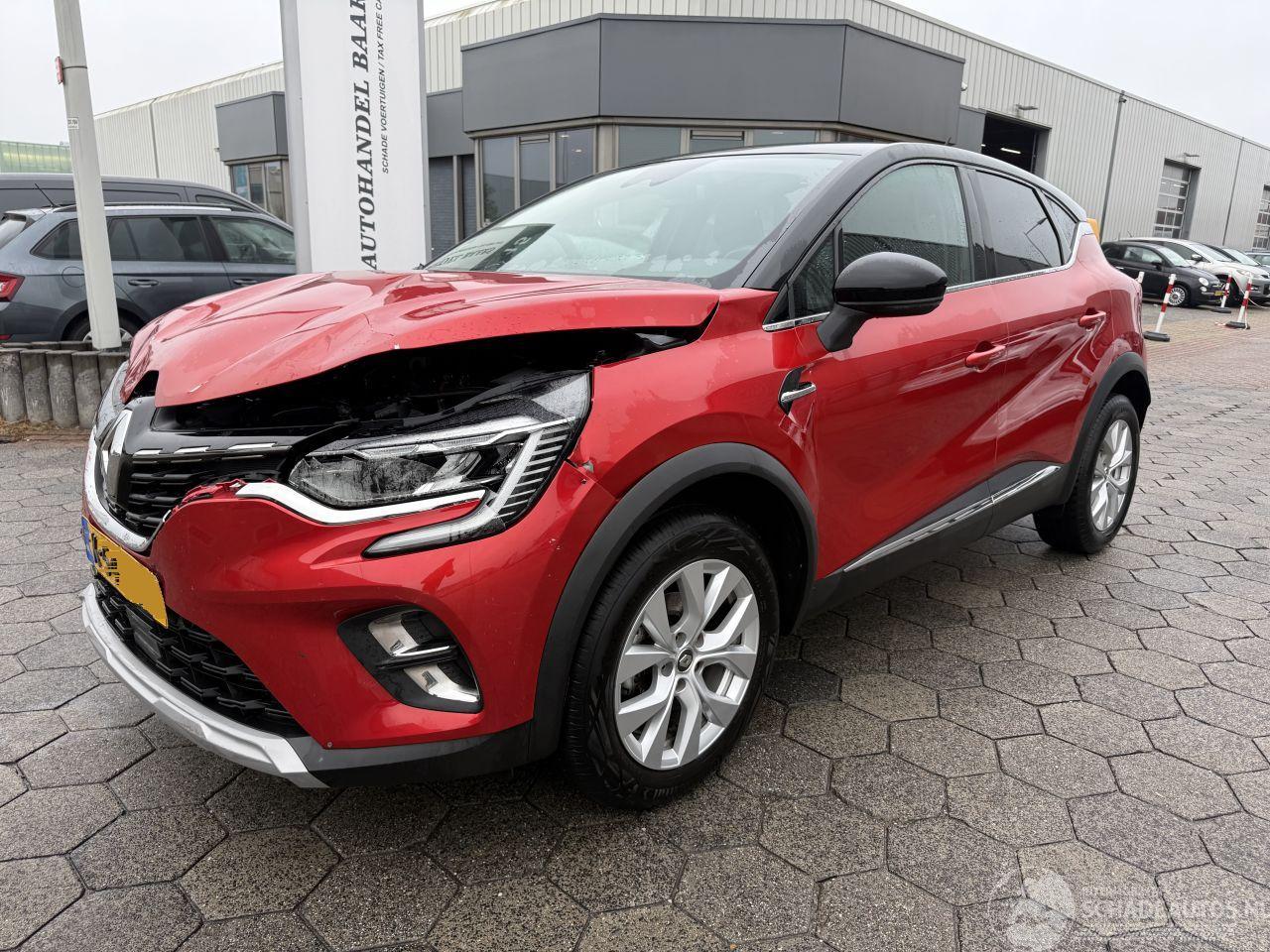 Renault Captur Automaat 1.3 TCe 140 Intens