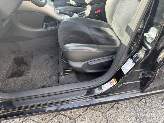 Toyota Auris 1.8 Full Hybrid Executive picture 12