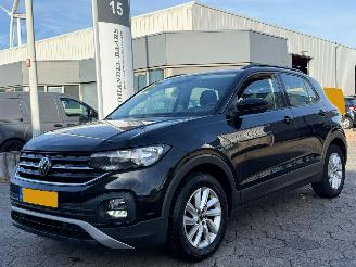 uszkodzony samochody osobowe Volkswagen T-Cross 1.0 TSI Life 2022/5
