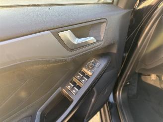 Ford Focus Wagon 1.0 EcoBoost Hybrid Titanium Style picture 10