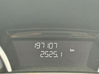 Renault Clio Estate 0.9 TCe Night&Day picture 17