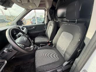 Ford Transit Courier Van 1.5 EcoBlue Trend picture 16
