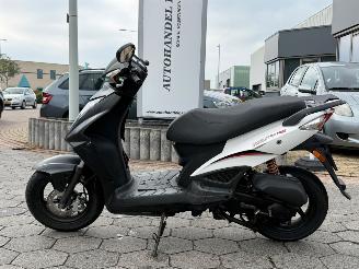 uszkodzony skutery Kymco  Agility 10 2010/4