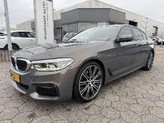 skadebil auto BMW 5-serie 540i Individual High Executive Edition 2019/3